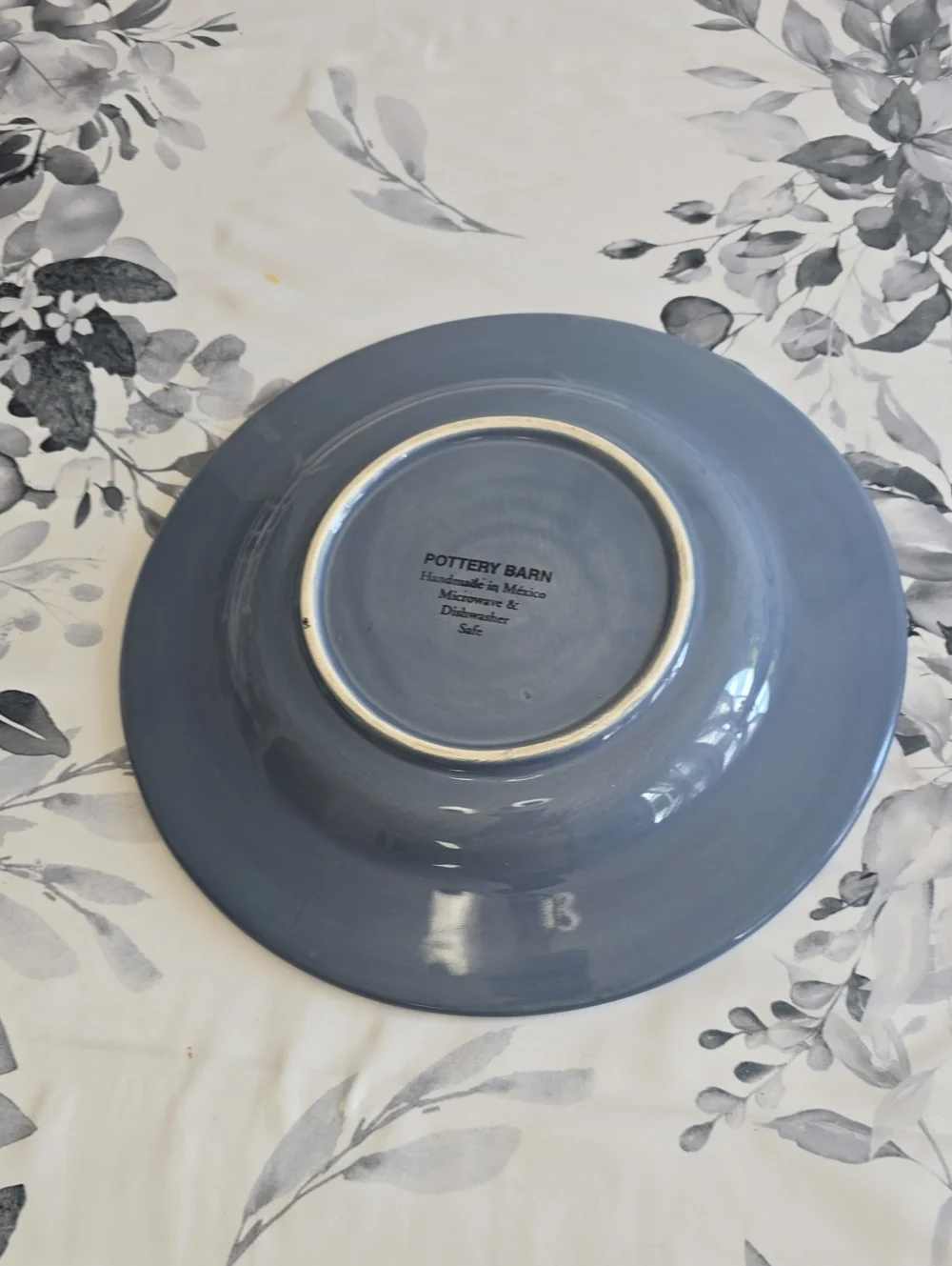 Vintage Pottery Barn Set Of 2 Sausalito Blue Dinner Plates Chargers 12